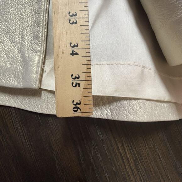 VTG Dero Enterprises Rocco D’Amelio Ivory Leather Women Coat Pleated Sleeves MED - Picture 10 of 10